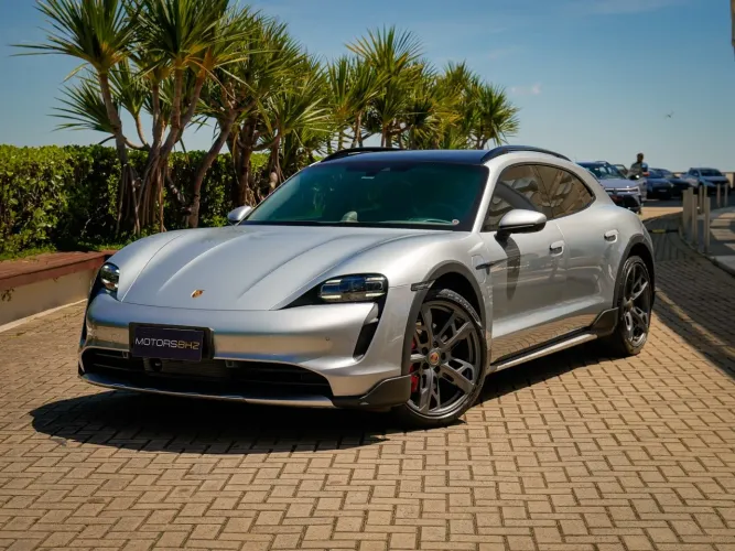 Porsche Taycan 4S Cross Turismo (elétrico) 2024