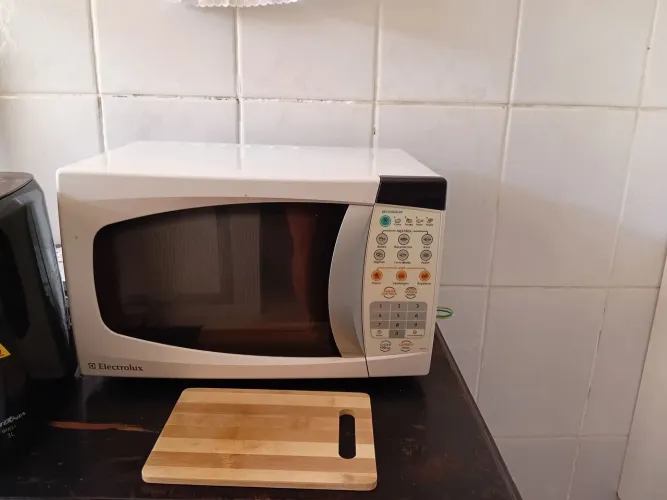 Vendo microondas usado