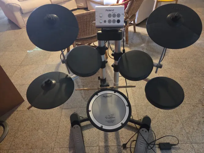 Bateria eletrônica Roland HD1