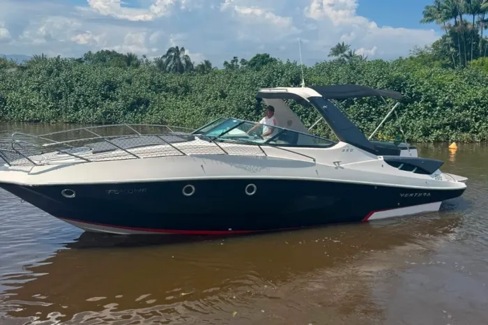 Lancha Ventura