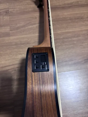 Baixo ukulele