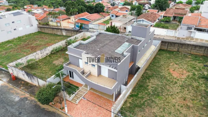 casa - Centro - Guaxupé