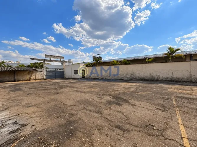 ÁREA COMERCIAL À VENDA | SETOR SANTA GENOVEVA GOIÂNIA