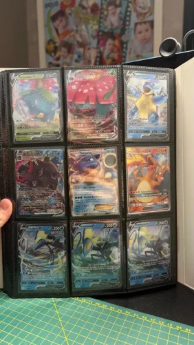 Cartas Pokémon a venda