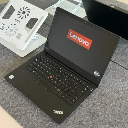 Notebook Lenovo ThinkPad, i5 de 10th, 8gb de RAM, 256gb de SSD e Tela de 14?