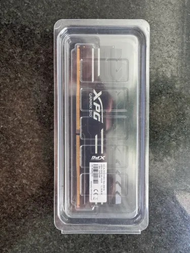 Memoria RAM 8gb XPG alta eficiência para IA e games