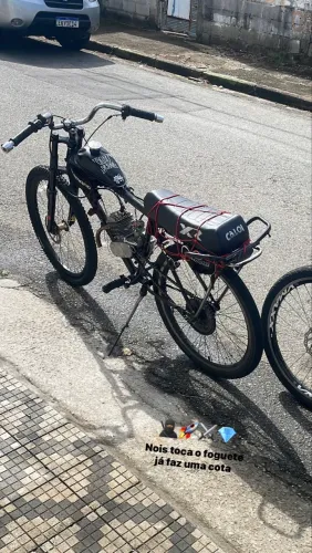 motorizada 2026 preta completa?