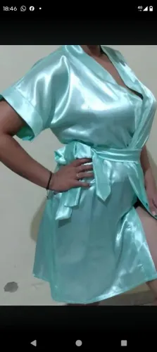 Robe verde de cetim