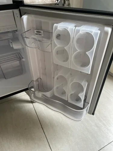 Frigobar Retrô Preto Brastemp