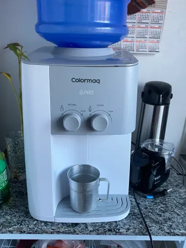 Bebedouro de água colormaq pró