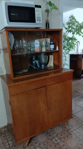 Cristaleira antiga