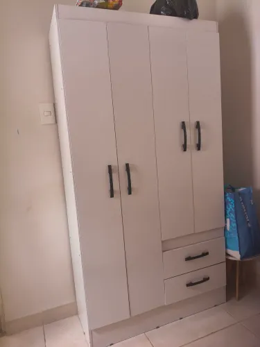 Guarda roupa 4 portas solteiro 