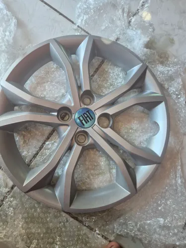Calota original Fiat Argo aro 15