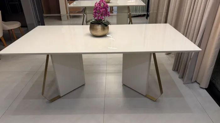 Mesa Jantar