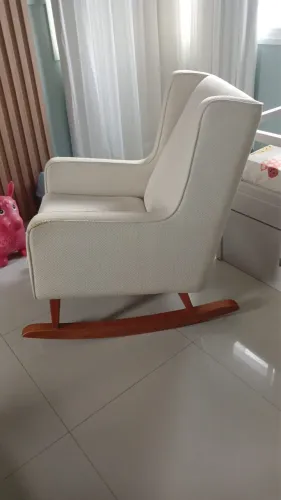 Poltrona de amamentação 