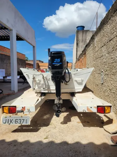 Barco, motor, reboque e acessórios 
