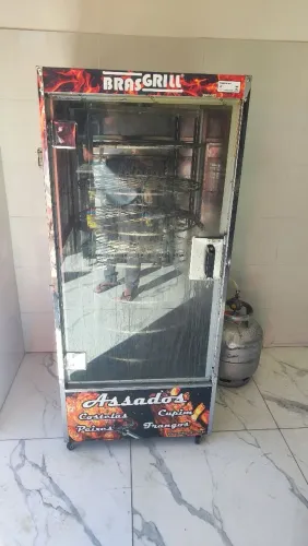 Máquina frango giratória, usada 3 vezes