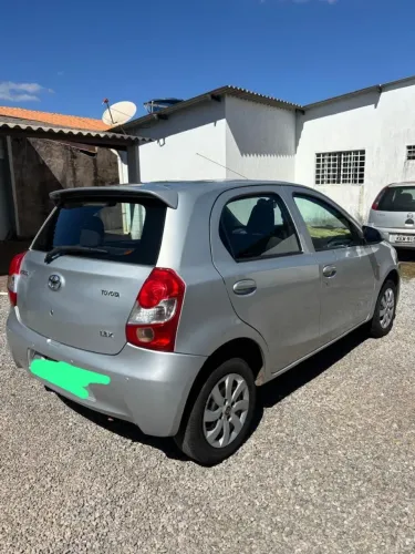 Toyota Etios 1.3 Flex 16V 5P Mec. 2014