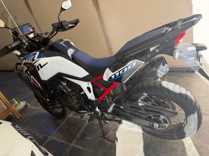 África twin 1100 Manual