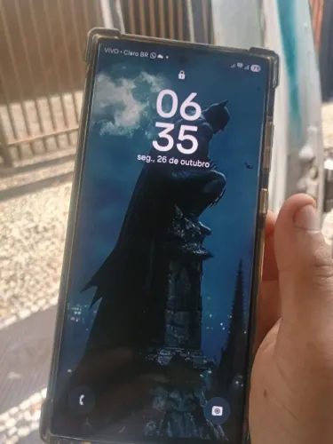 Samsung galaxy S22 ultra .