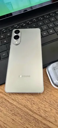 Galaxy S25 EDGE 512Gb - O mais fino e poderoso da Samsung