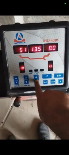 Balanceadora de pneus Automech ( balanceamento de roda)