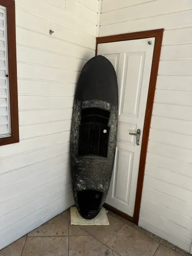 Prancha surf full carbon 6.3 50 litros