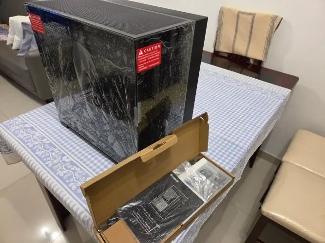 Gabinete Lian Li Evo RGB
