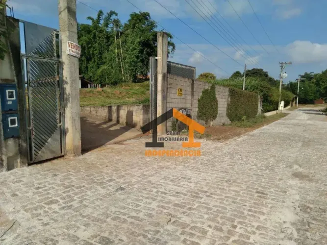 Sítio com 3 dormitórios à venda, 10000 m² por R$ 900.000,00 - Condomínio Glebas San Diego 