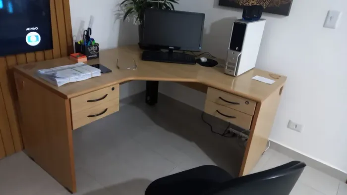 Mesa madeira maciça