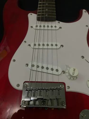 Guitarra Squier Stratocaster