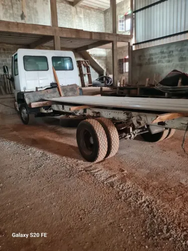 Ford Cargo 815