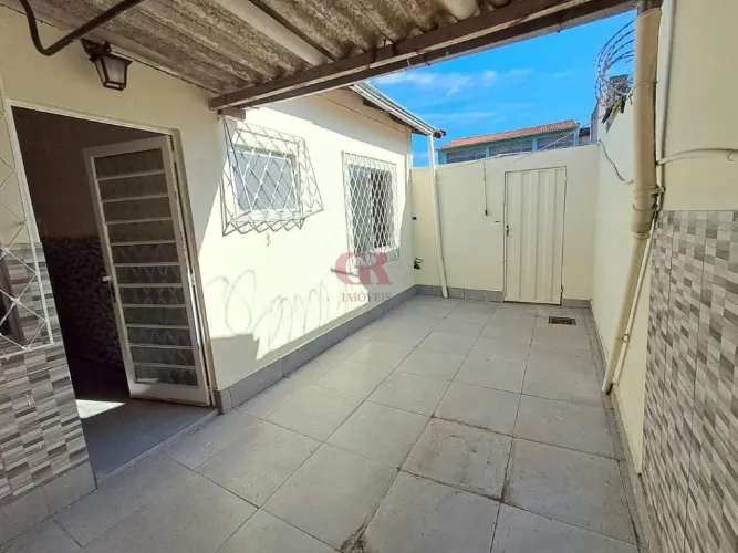 Oportunidade única no São Gabriel! Casa linear, reformada e com total privacidade