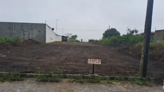Repasse de terreno em solânea