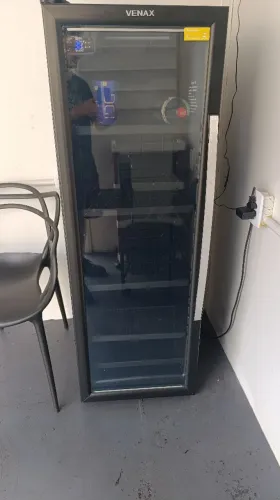 Cervejeira venax 200L /220v