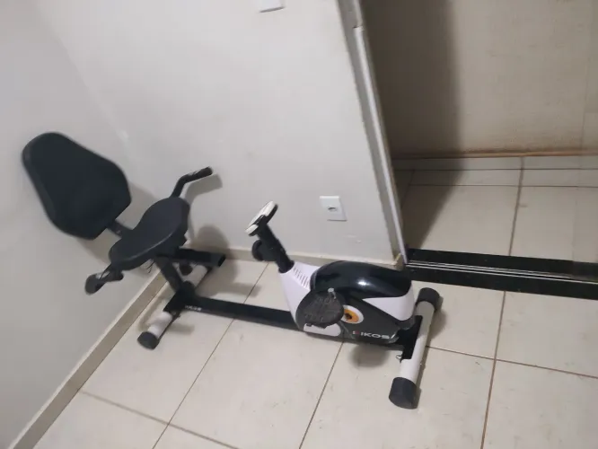 Bicicleta ergométrica horizontal kilos KR 3.8