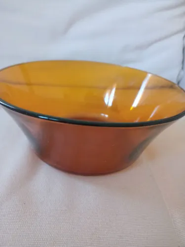 Saladeira marrom  de vidro  temperado