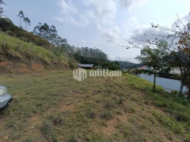 Terreno no Centro de Botuverá à venda - 300m² de terreno em ótima localização