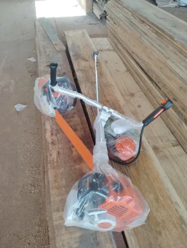 Vendo kit roçadeira e motosserra novo nunca usado