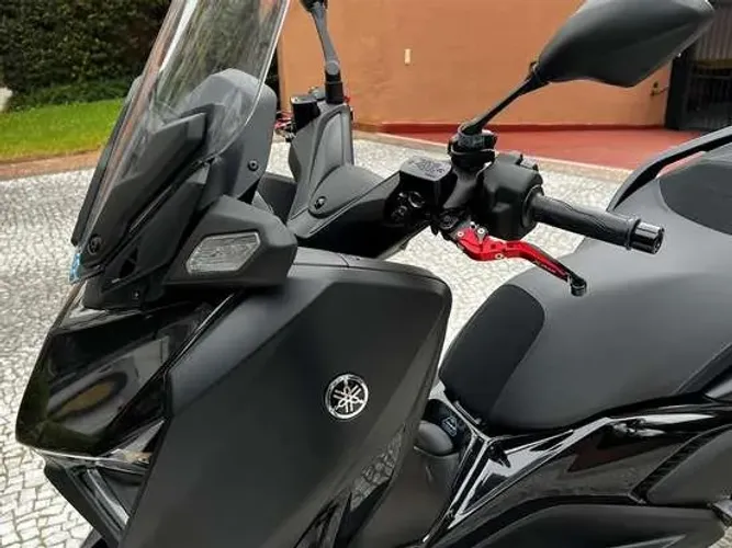Vendo linda X-Max!