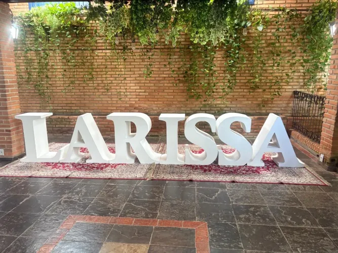 Locação de pista de Led e letreiros 