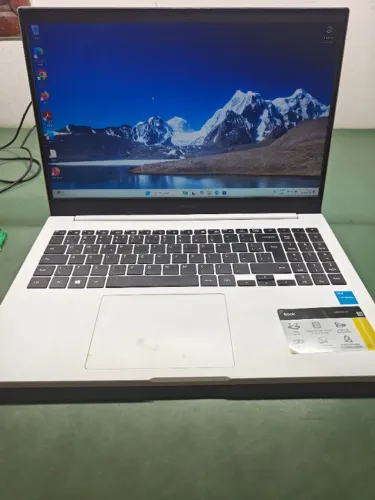 Notebook Samsung Book 15.6" Full HD - Excelente para Estudos e Dia a Dia!