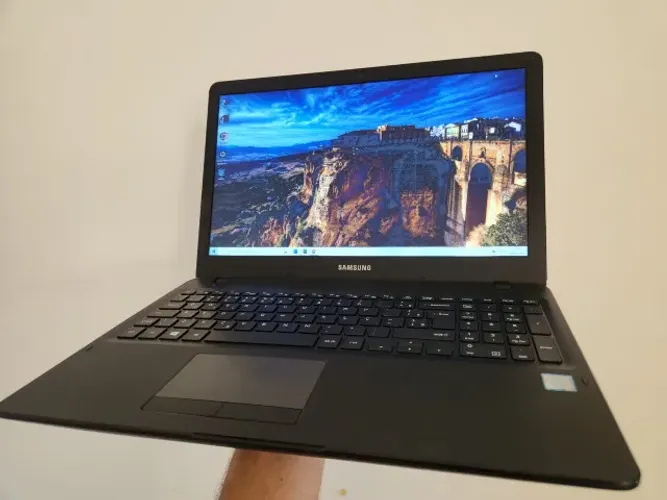 Notebook Samsung Core i3 Tela 16 Pol. Ssd 240gb Bateria Troco Parcelo 12X Garantia