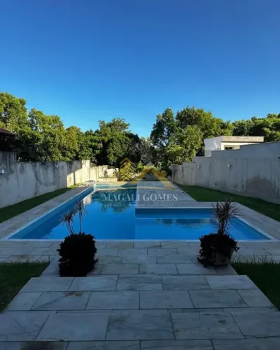 Casa de Alto Padrão à Venda no Arquipélago de Manguinhos | 4 Quartos