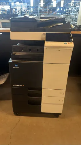 Konica Minolta bizhub C308 - Multifuncional Colorida