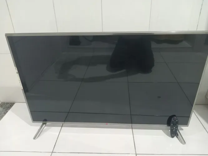 LG Smart TV LED Full HD Cinema 3D de 47 polegadas