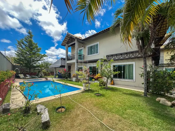 Casa à venda no centro do Eusebio com 6 quartos