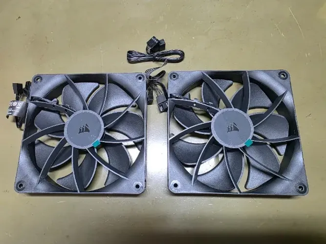 Kit com 2 Ventoinhas Corsair Rs140 Max, 140mm, Preto - Co-9050191-ww