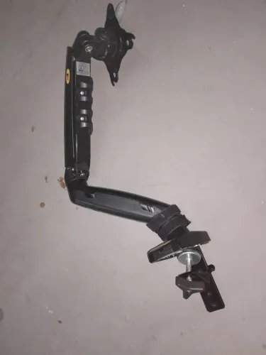 Braço articulado para monitor