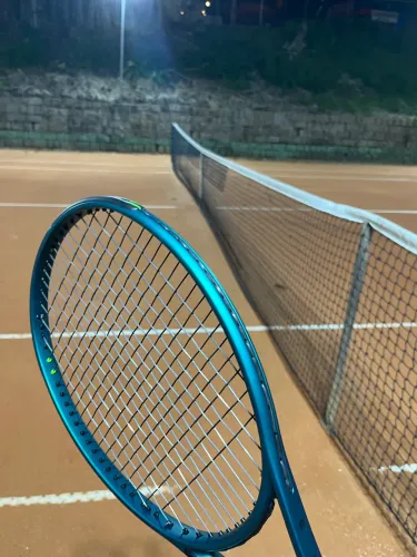 Wilson Blade v9 16x19 305g impecável 